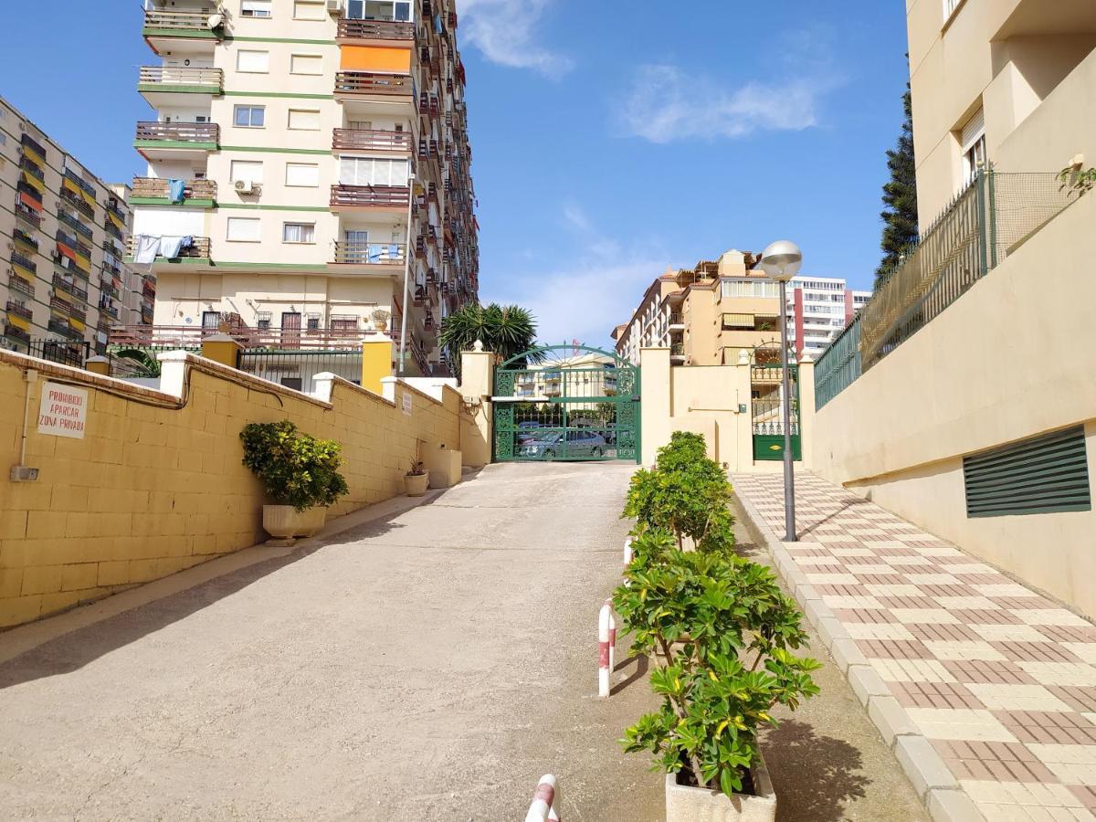 Inmogest - Apartamento Mar Golondrinas - Parking Free Benalmádena Eksteriør billede